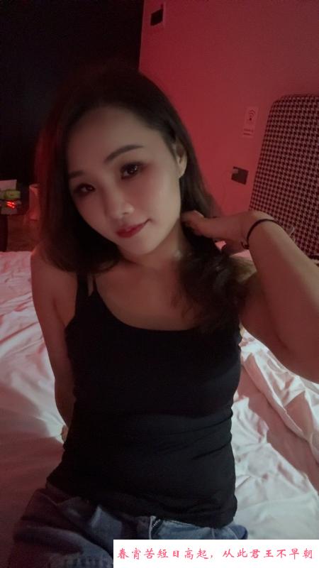 长腿服务型少妇 第2张
