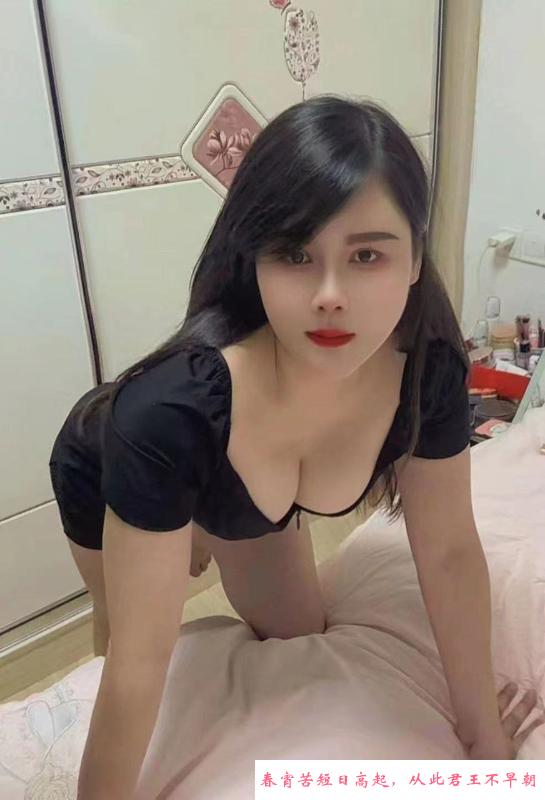 风骚大奶妹子 第1张