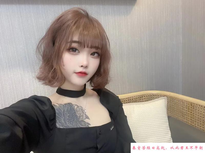 雨花长相甜美的小嫩妹 第2张