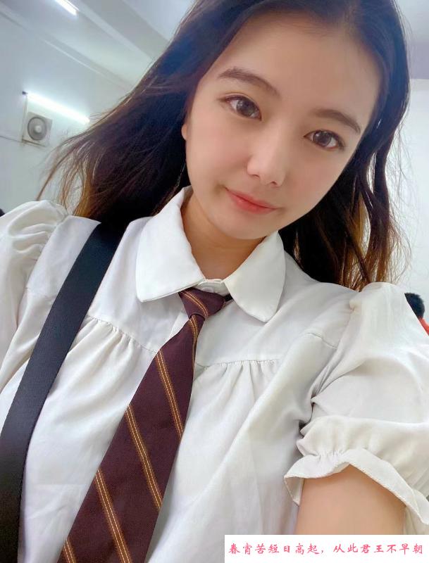 佛山肥臀妹子 第2张
