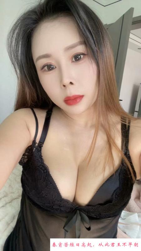 长发丝袜熟女 第1张