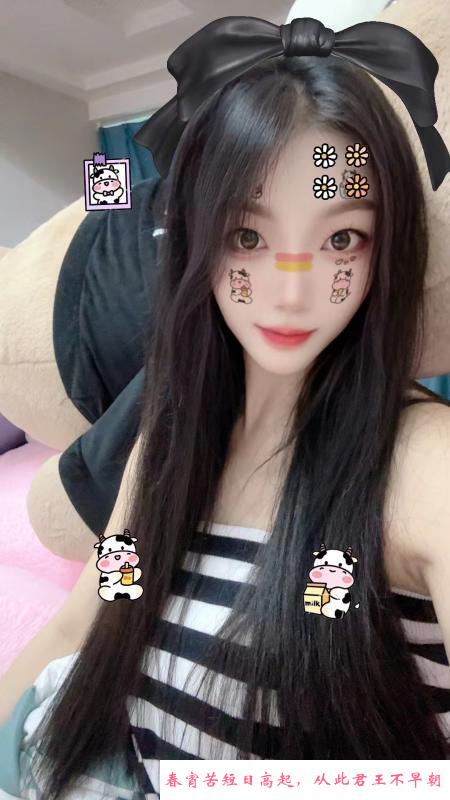 小九月尽显好身材 第2张