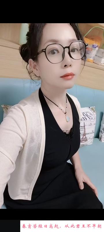 瑶海风骚少妇 第3张
