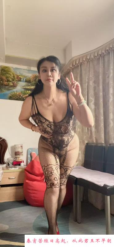 黑丝妩媚少妇 第1张