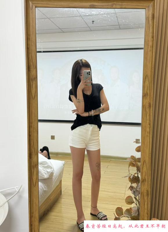 19岁高颜值气质美女 第3张