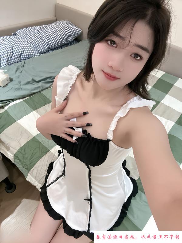 再刷情趣短发妹美娜 第3张