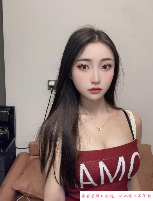 果戈里骚女 第2张