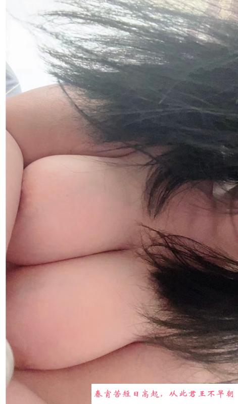 草房大胸娜娜 第1张