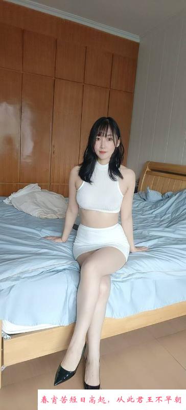 身材完美小翘臀 第1张