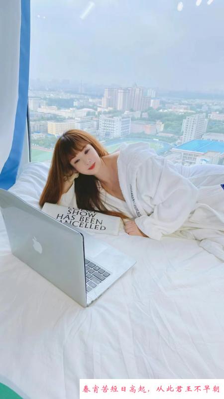 潮喷美女 第2张