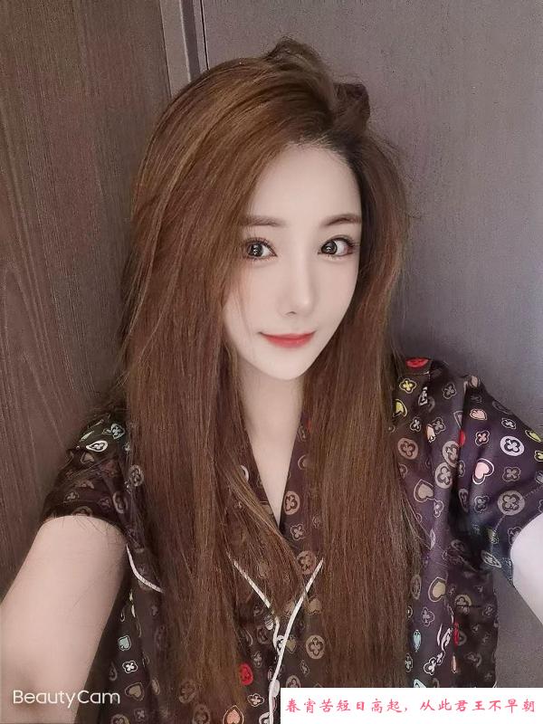 清纯美乳女友绾绾 第1张