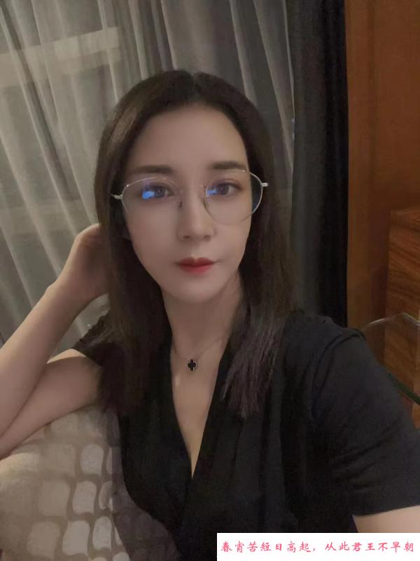 高新性感御姐王老师 第2张