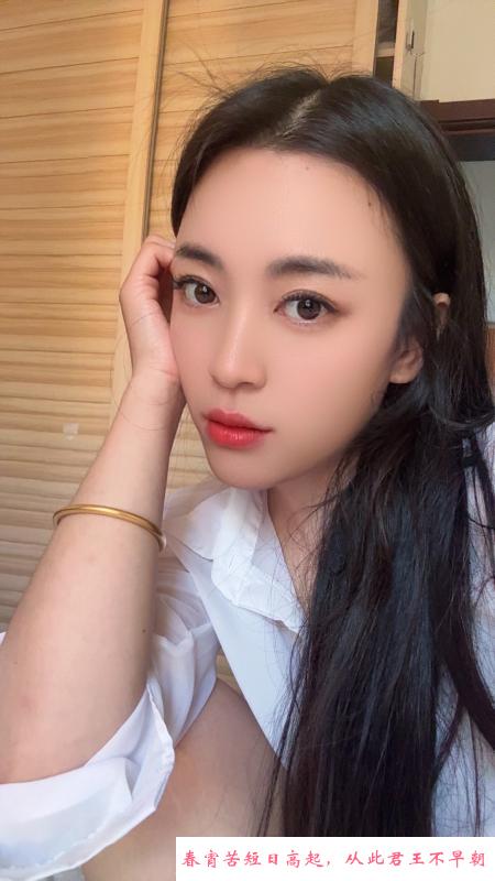 长腿性感御姐 第1张