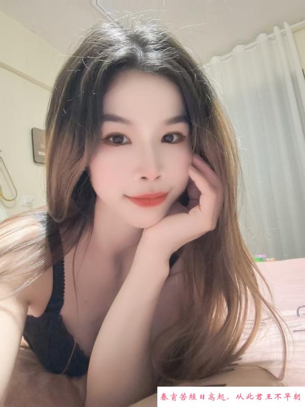 湿吻深喉卖力小姐姐 第1张