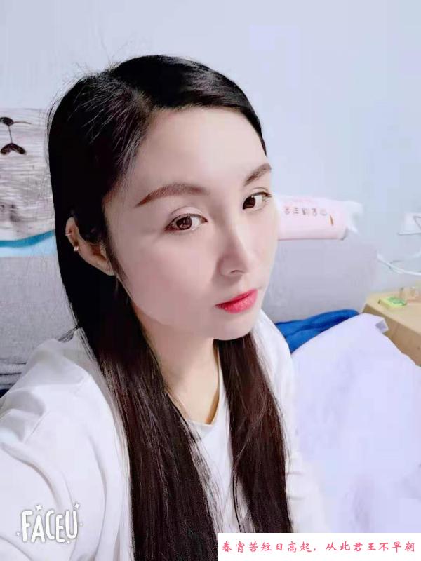 性价比大胸妹 第1张