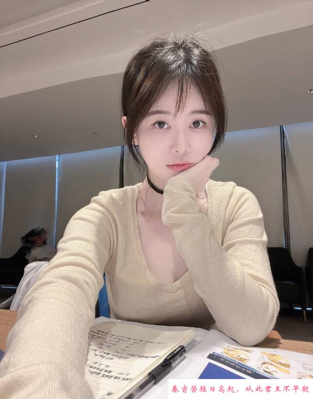 年轻性感嫩妹兔宝 第1张