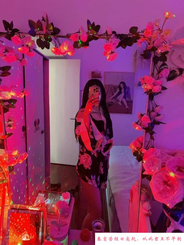 B紧粉嫩思若 第3张