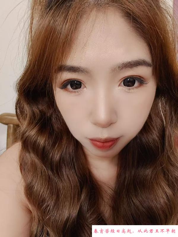 舌吻小姐姐 第2张