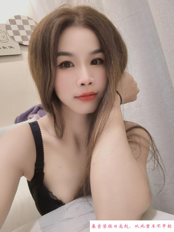 深喉湿吻拉丝活好 第2张