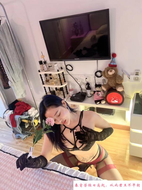 硚口大胸少妇 第3张