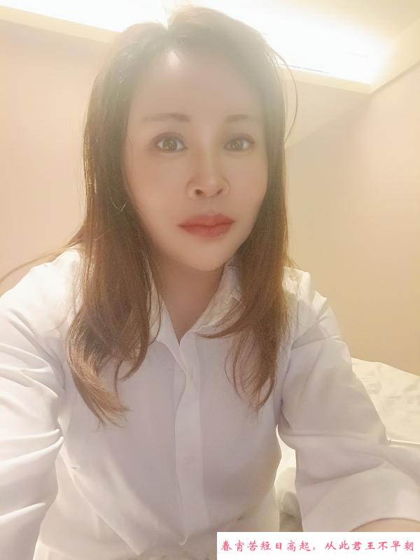 热情气质果果 第1张