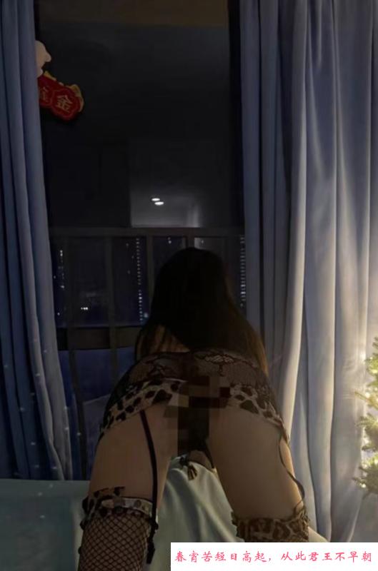 美腿骚货雪儿 第3张
