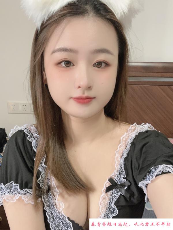 新区舌吻乐乐 第1张