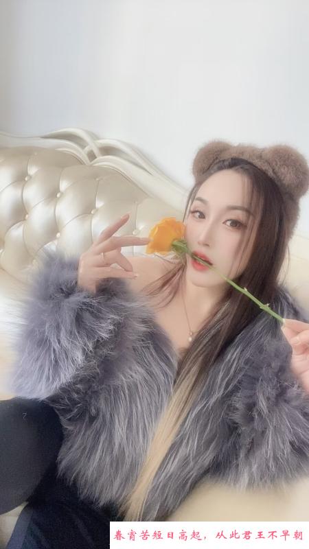 体验会喷水的大奶少妇 第2张