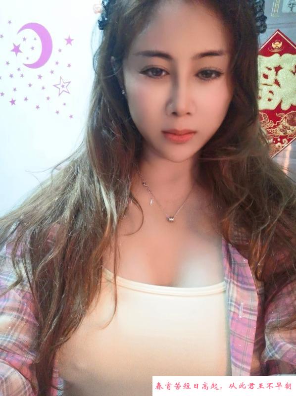 服务派少妇菲菲 第1张