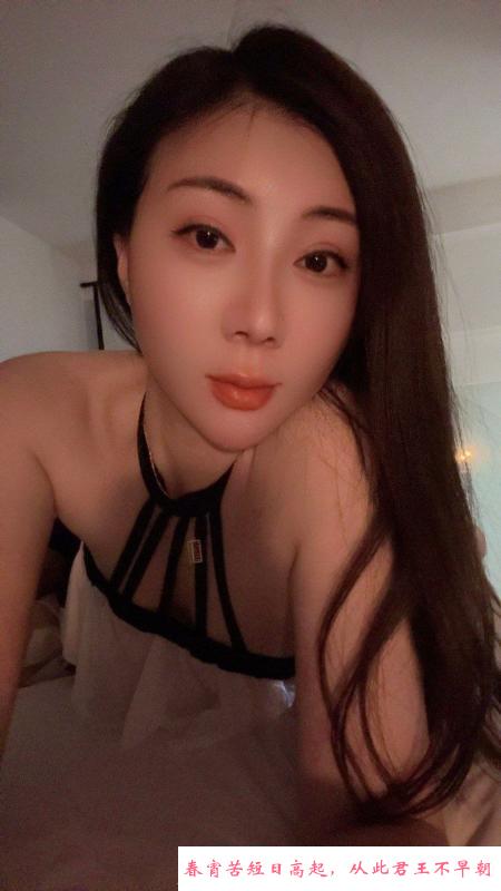 舌吻御姐 第3张