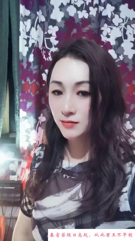 性价比熟女 第1张