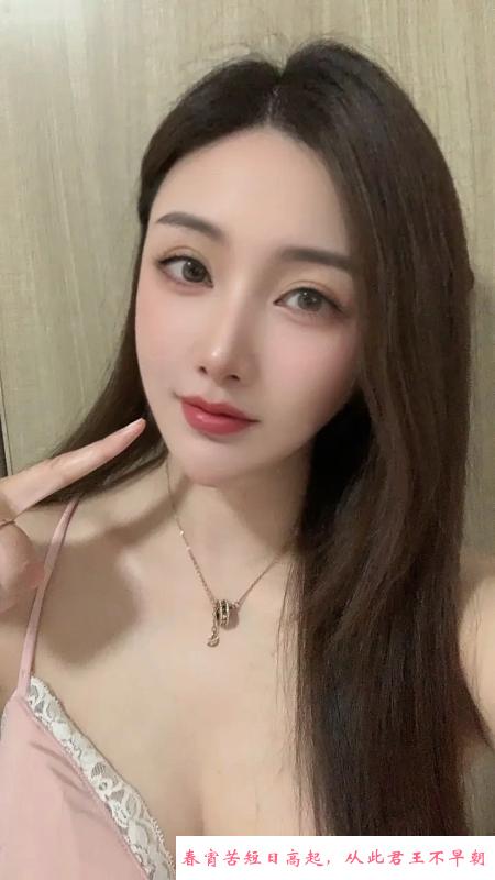 性感美女Selina 第3张