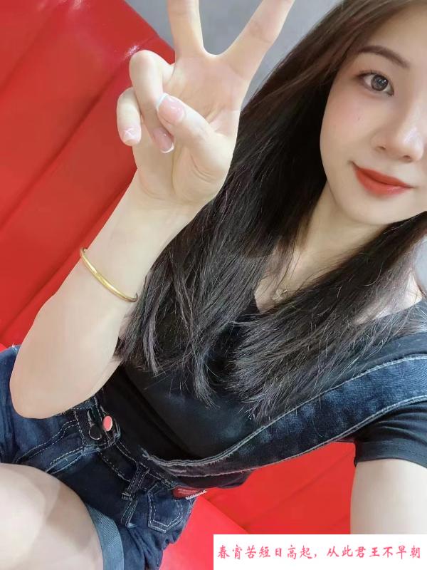 高个性感美女 第1张