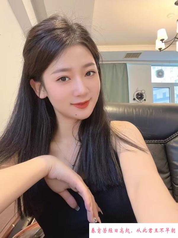 温婉体贴的大胸少妇 第2张