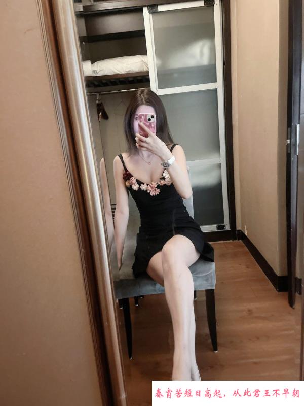 温柔长腿嫩妹 第3张