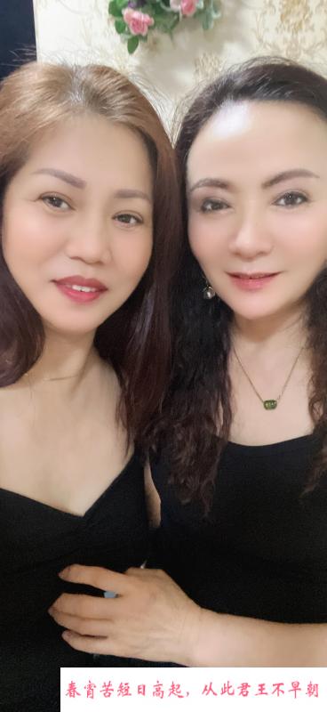 双飞巨乳肥臀熟女 第1张