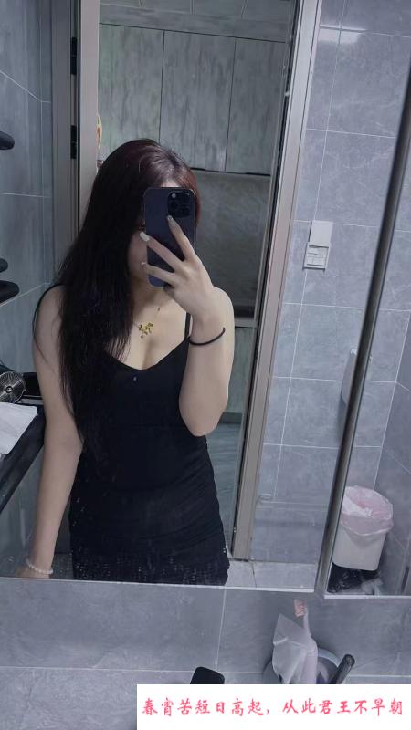 白哲性感小骚妇 第4张