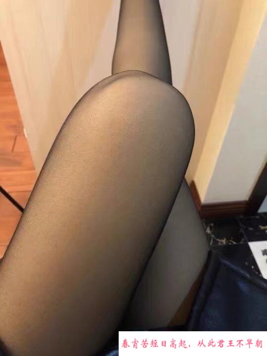 大胸少妇 第1张