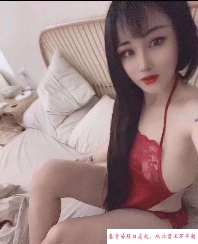 大胸勾人少妇 第1张