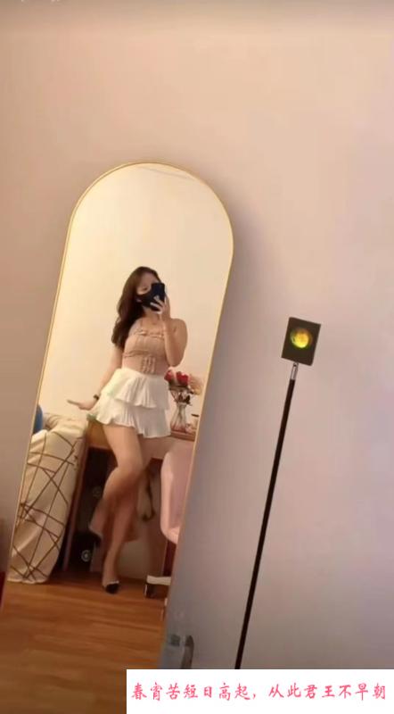 体险性感骚少妇 第1张
