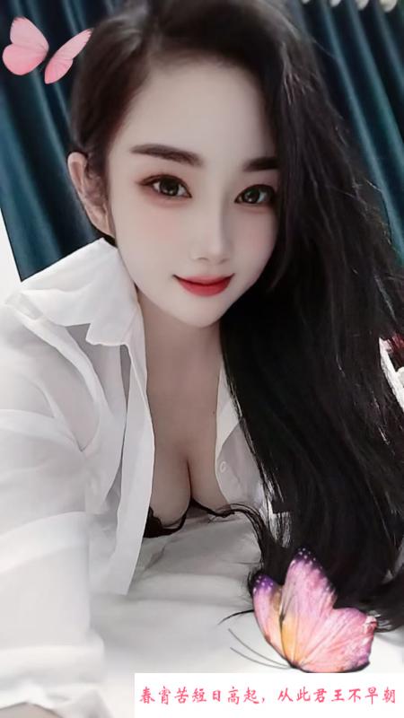 前凸后翘的乐宝 第1张
