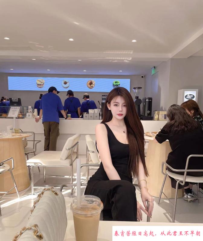 妹子身材火辣性感 第3张
