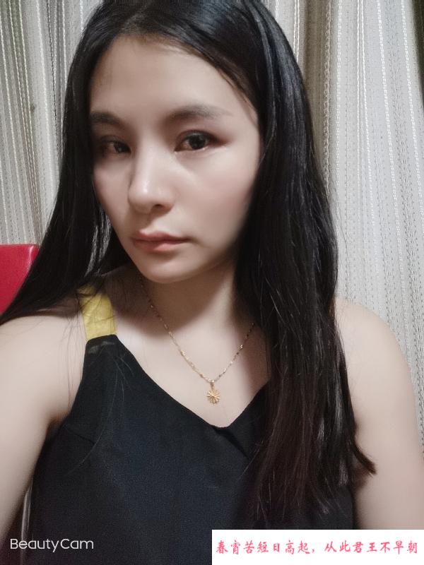 汉口火车站妹子 第2张
