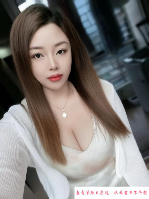 童颜巨乳小丽 第1张