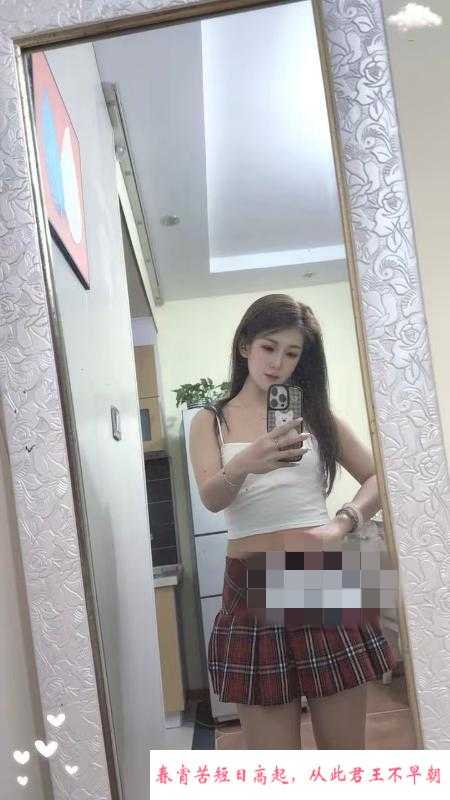 一个挺苗条的小嫂子 第3张