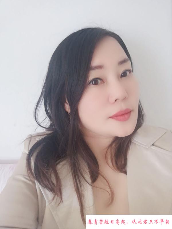火车北站熟女 第1张