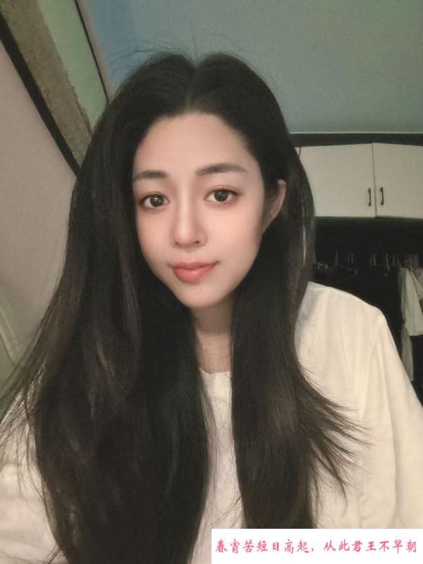 大长腿丰满梓琪口活好 第2张