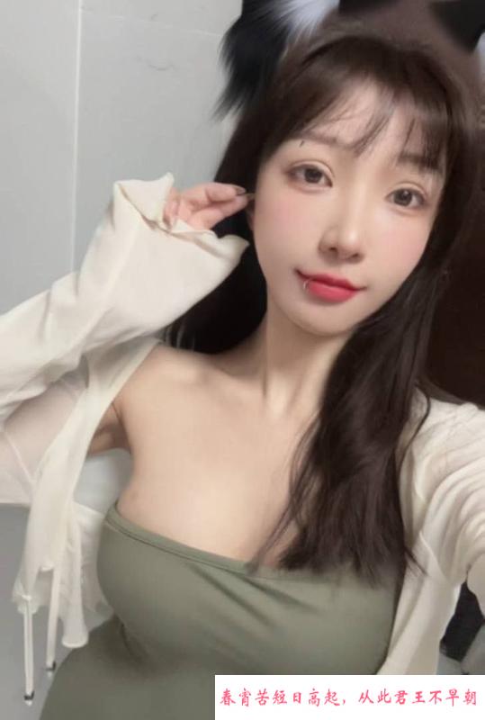 少妇感大胸丰臀老师 第1张