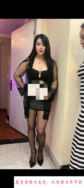 性价比双飞少妇和熟女 第1张