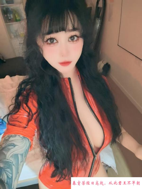 皮装大G妹 第3张